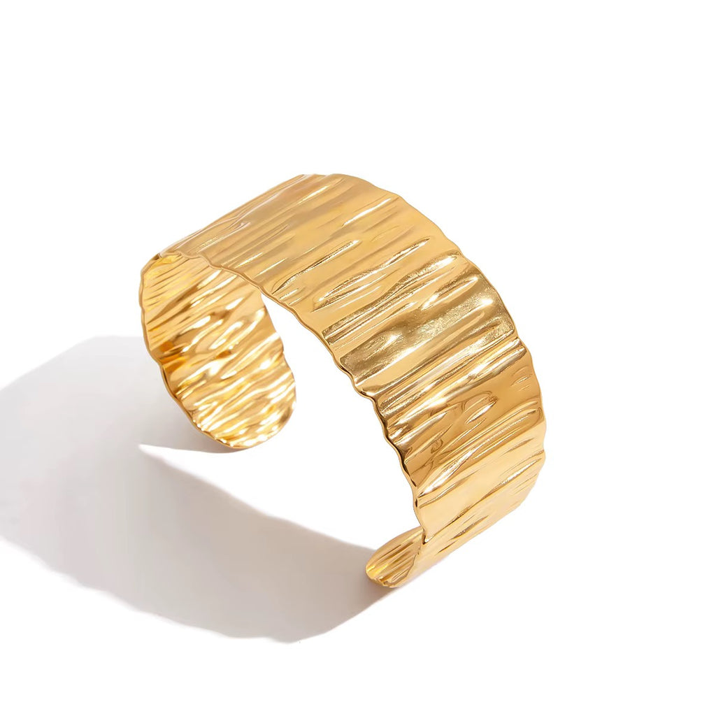 The Curve Bangle